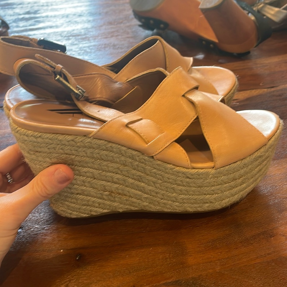 Ava & Aiden wedge sandles, nude leather, size 6.